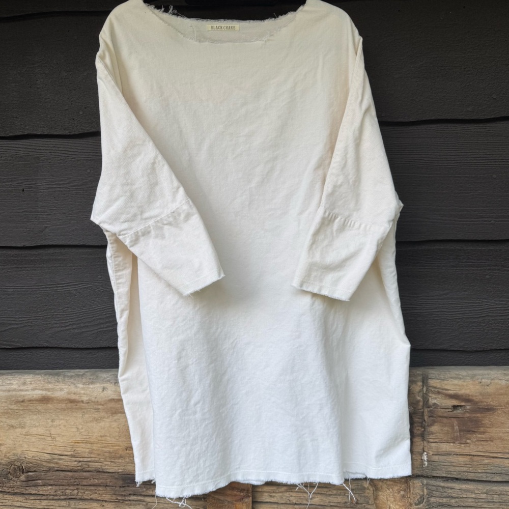 Black Crane Cream Oversized Tunic with Wide Neckline and 3/4 Sleeves